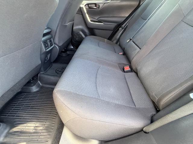Used 2022 Toyota RAV4 LE FWD image 11