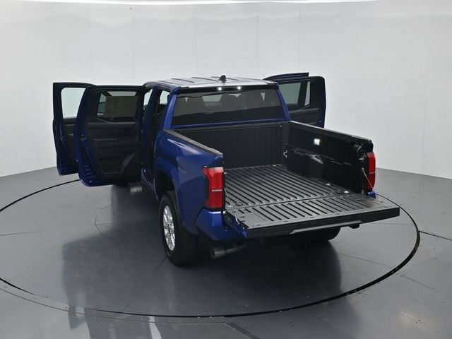 Used 2025 Toyota Tacoma SR5 RWD image 44