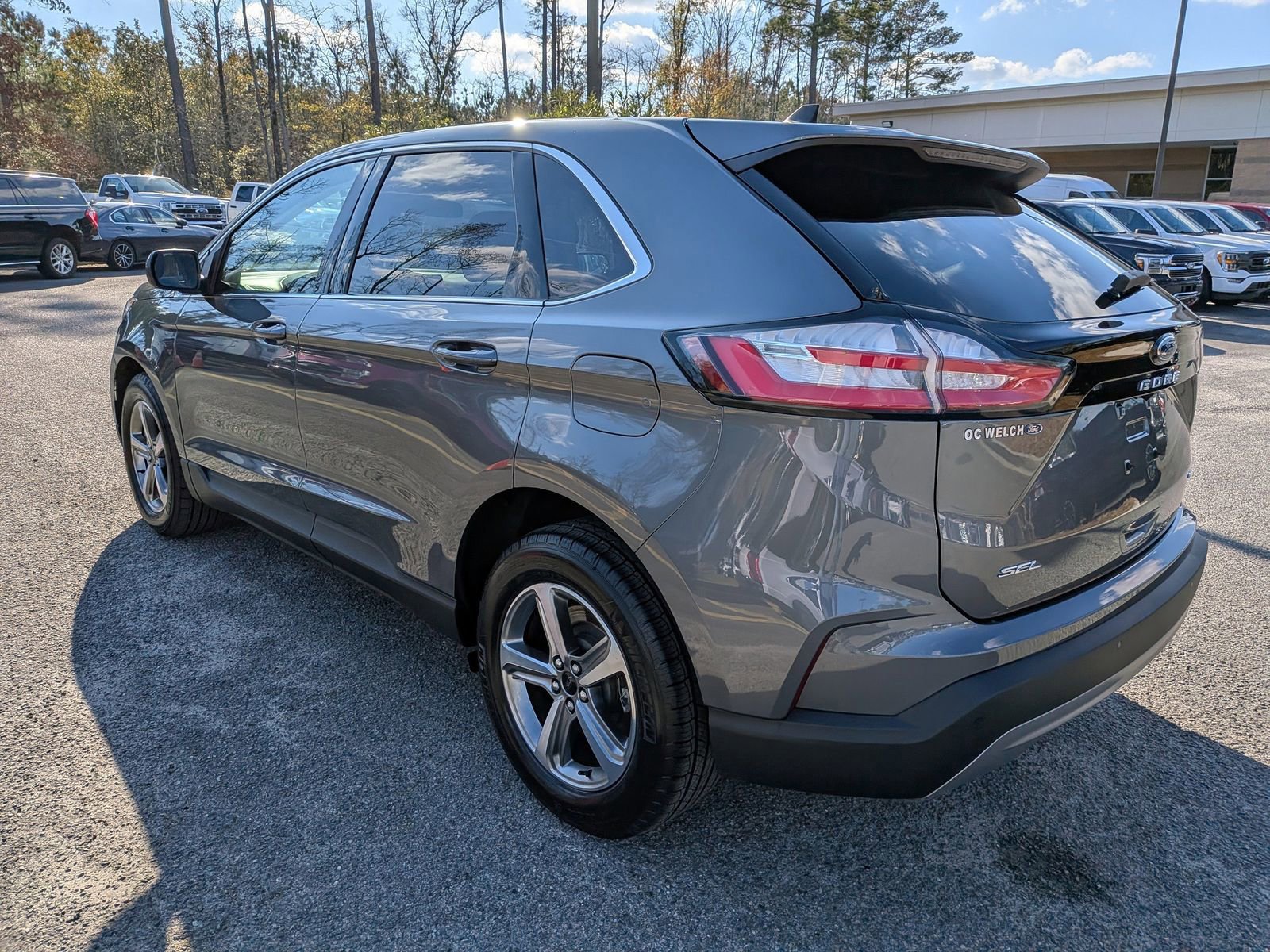 Certified 2023 Ford Edge SEL w/ Convenience Package image 3