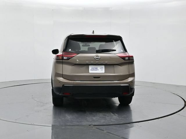 Used 2025 Nissan Rogue SV FWD image 8
