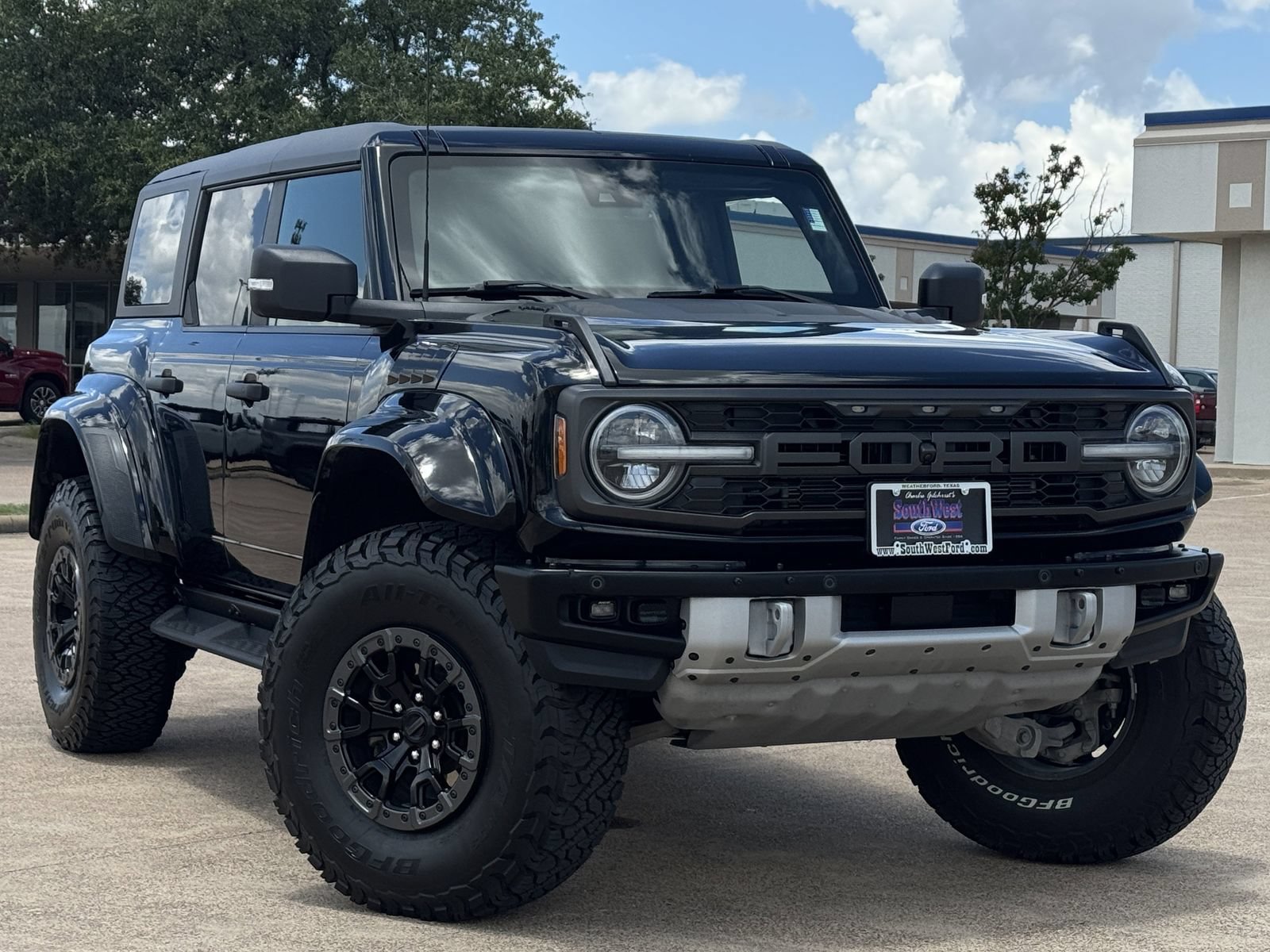Certified 2024 Ford Bronco Raptor w/ Interior Carbon Fiber Pack 6 AWD/4WD image 2
