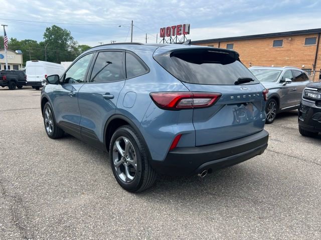 Certified 2025 Ford Escape ST-Line AWD/4WD image 6