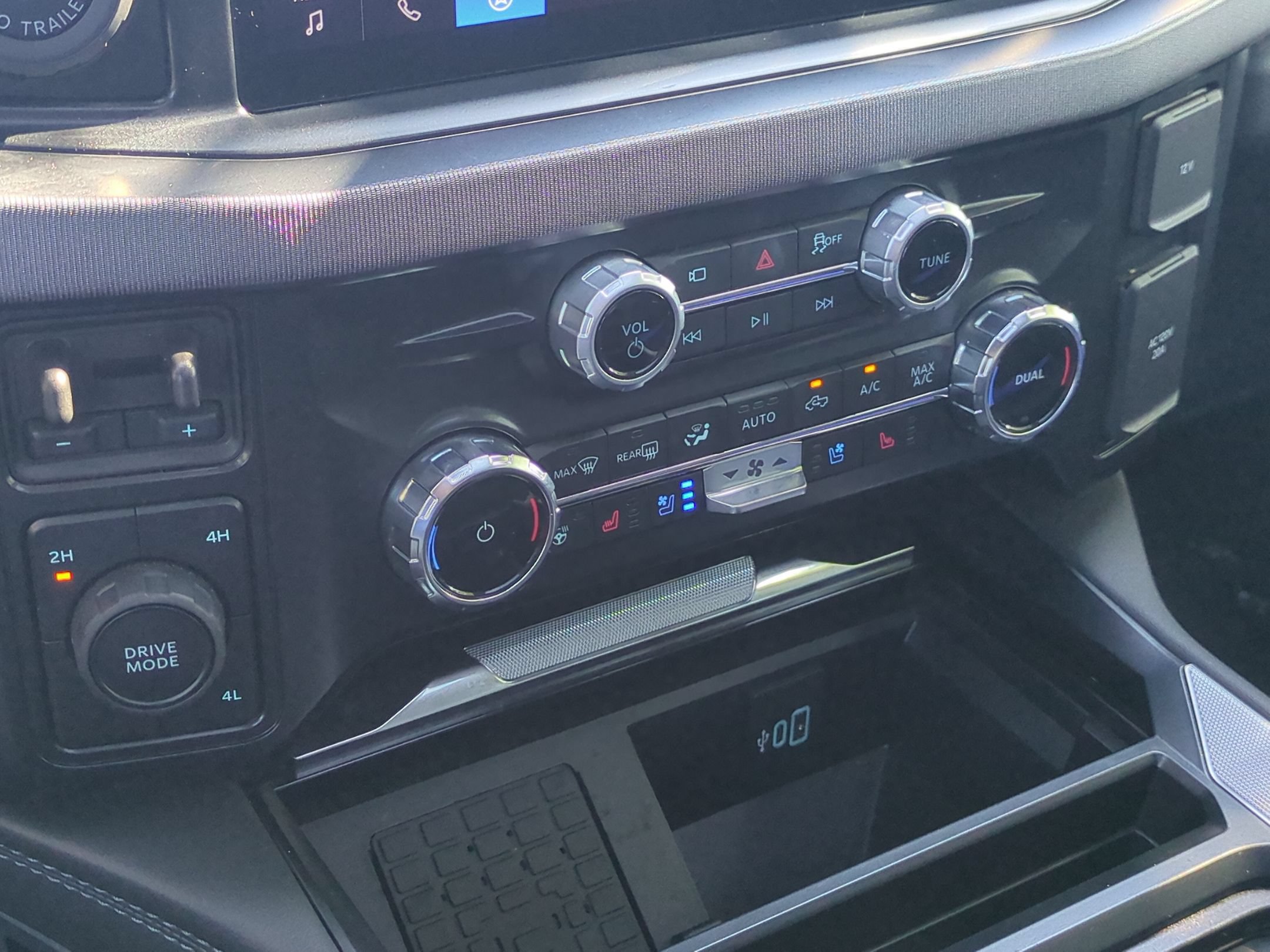 Certified 2025 Ford F350 XL AWD/4WD image 23