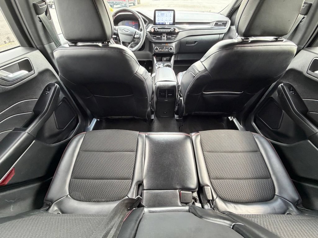 Certified 2025 Ford Escape ST-Line Select AWD/4WD image 49