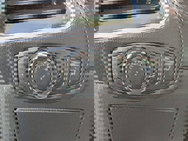 Certified 2023 Ford Edge SE w/ Black Appearance Package image 19