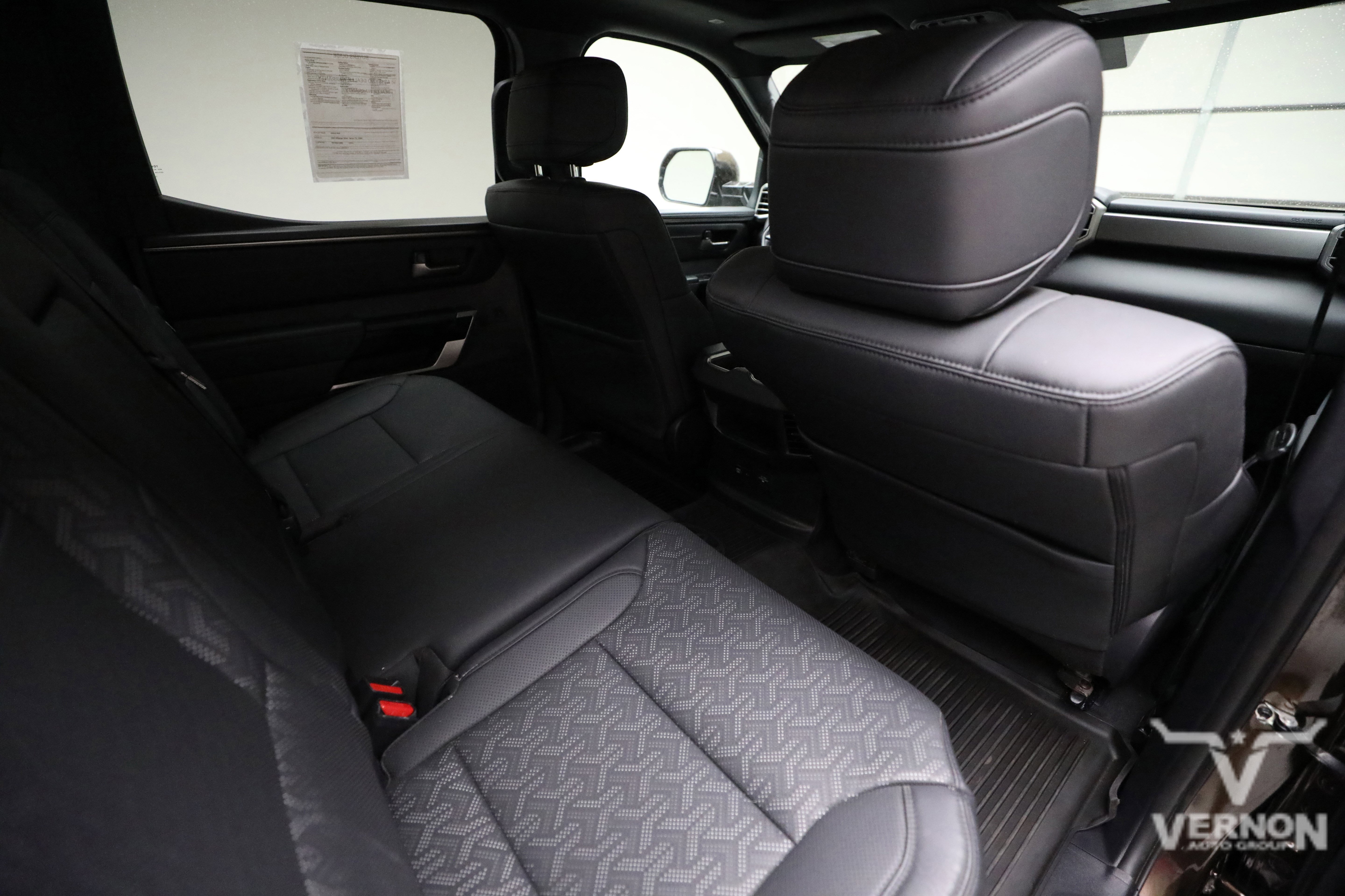 Used 2025 Toyota Tundra Limited w/ Power Package AWD/4WD image 12