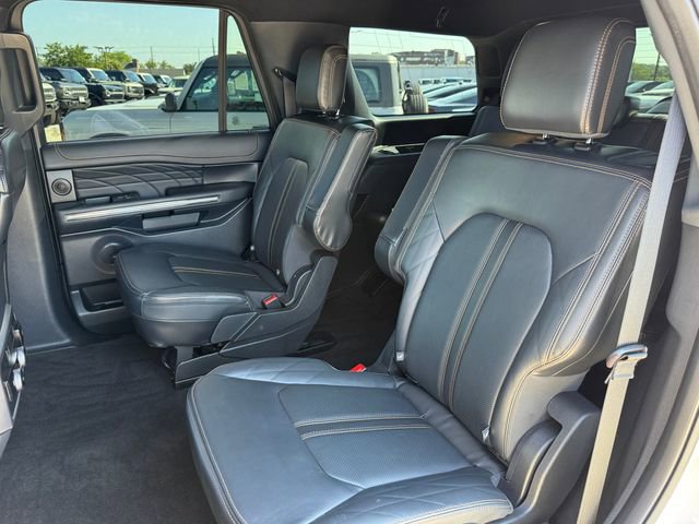 Certified 2022 Ford Expedition Platinum AWD/4WD image 16
