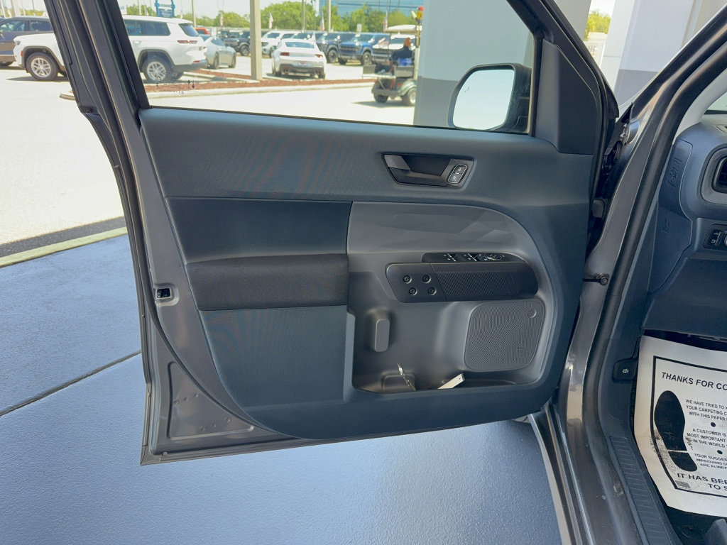 Certified 2023 Ford Maverick XL FWD image 8