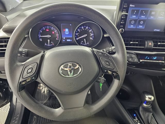 Used 2019 Toyota C-HR LE FWD image 31
