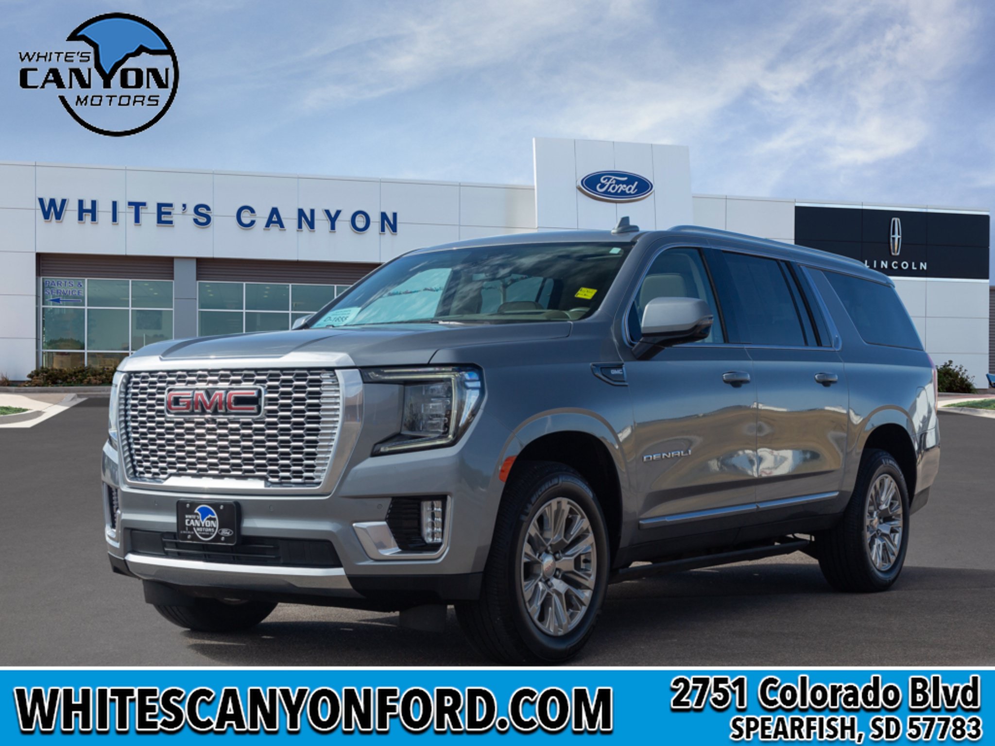 Used 2023 GMC Yukon XL Denali AWD/4WD image 1