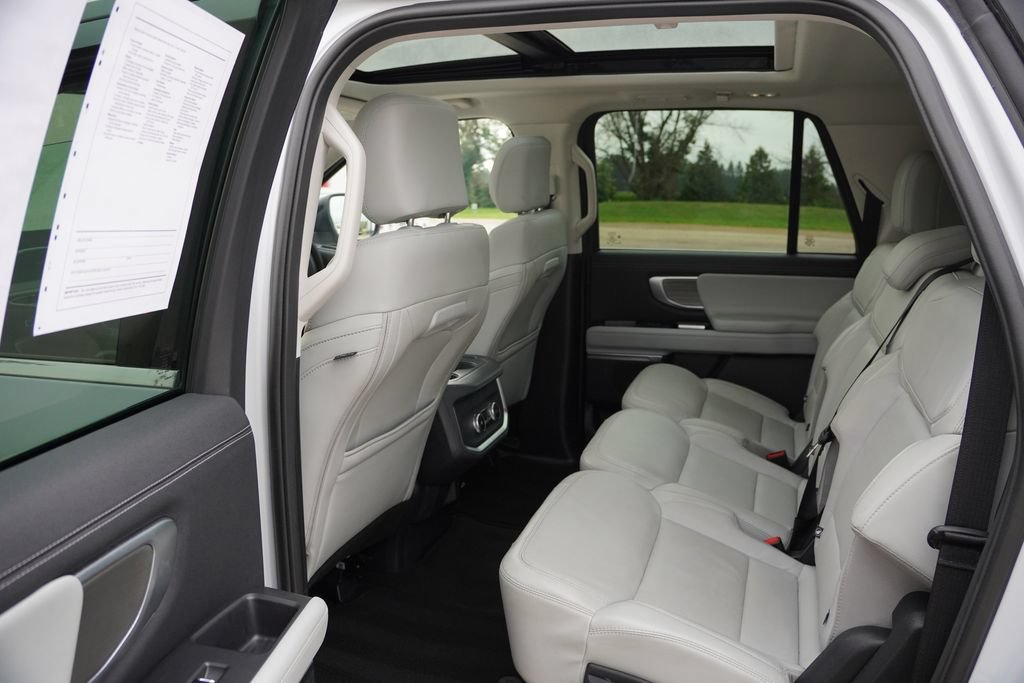 Certified 2025 Ford Expedition Max Platinum AWD/4WD image 17
