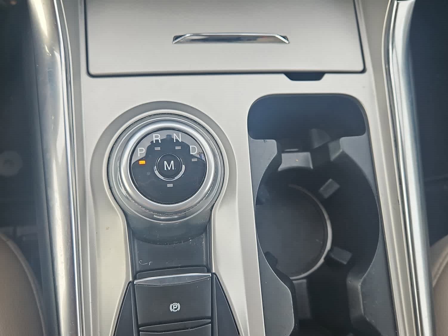 Certified 2021 Ford Explorer Limited w/ Hybrid Equipment Group 310A image 19