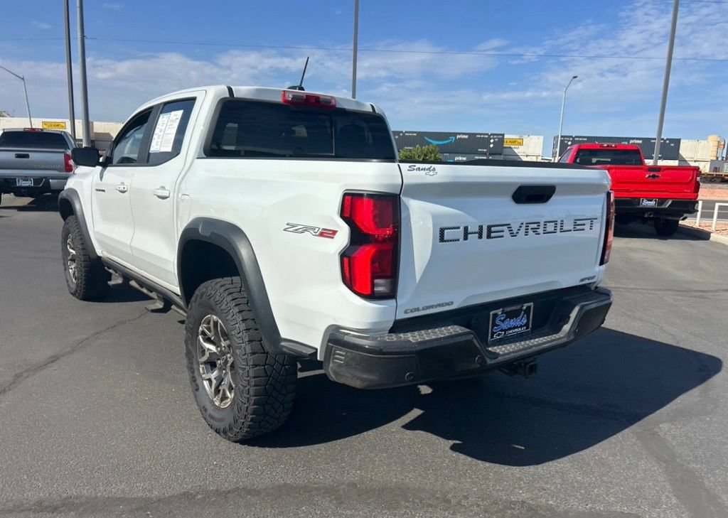 Used 2025 Chevrolet Colorado ZR2 AWD/4WD image 3