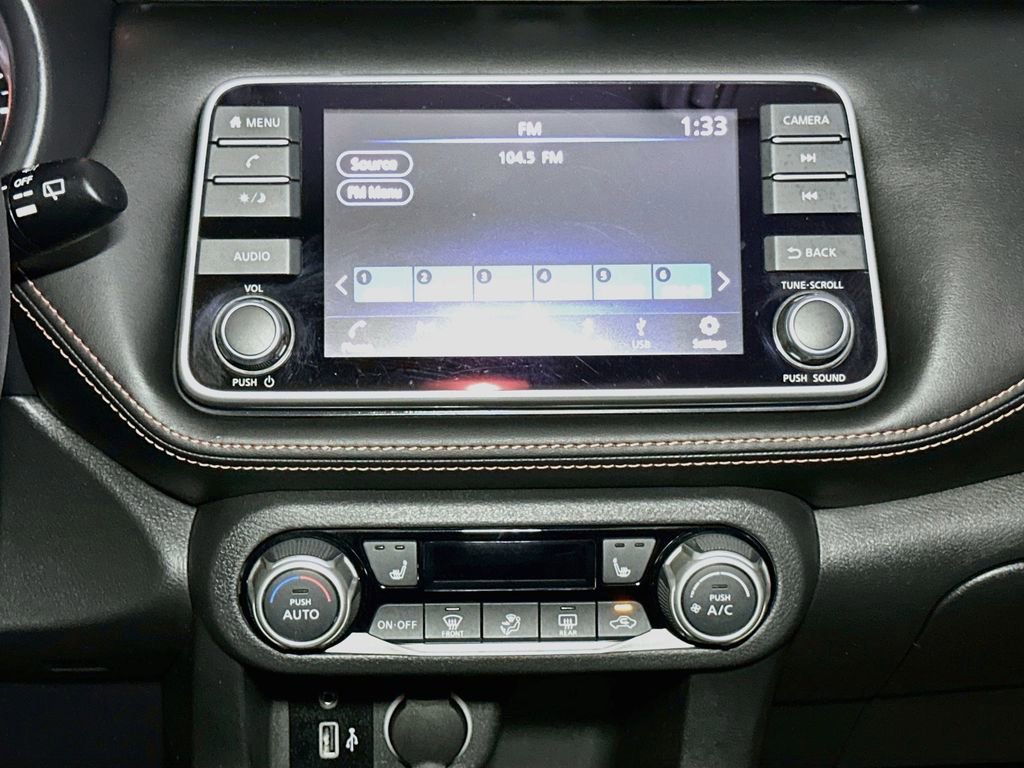 Used 2020 Nissan Kicks SR w/ SR Premium Package FWD image 15