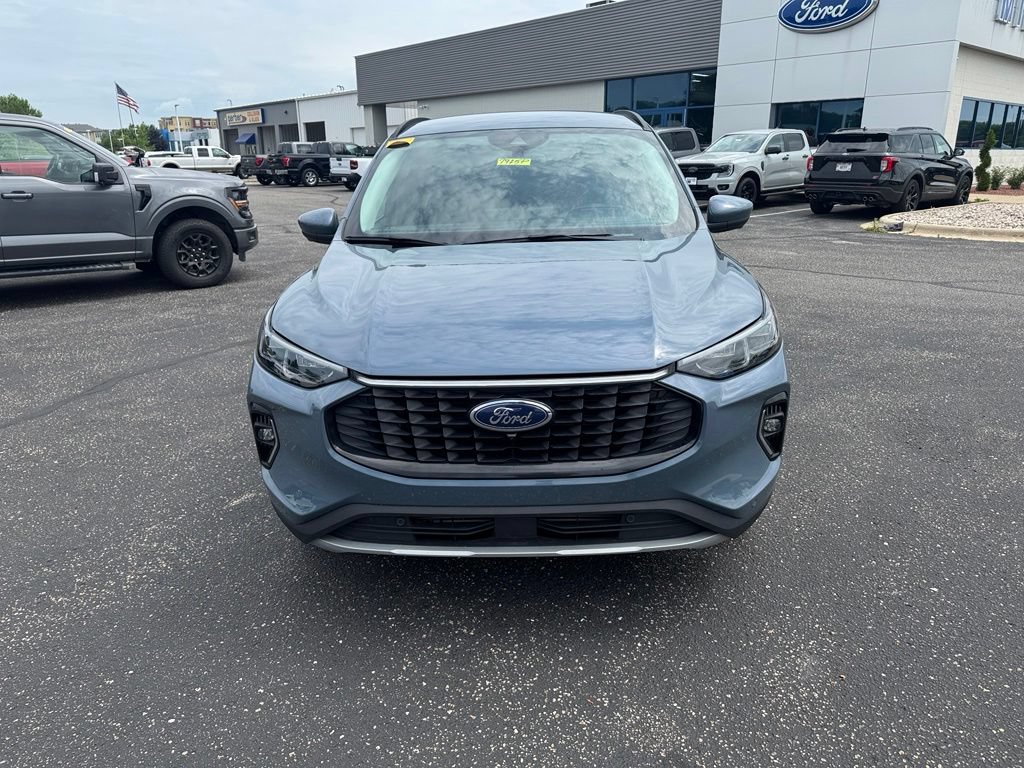 Certified 2023 Ford Escape Platinum w/ Premium Technology Package AWD/4WD image 10