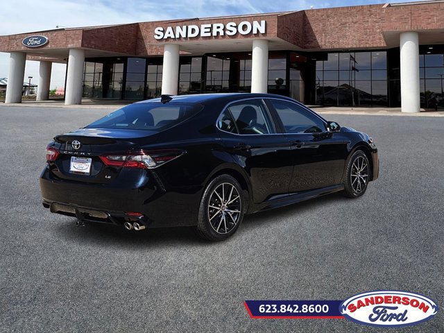 Used 2024 Toyota Camry SE image 5