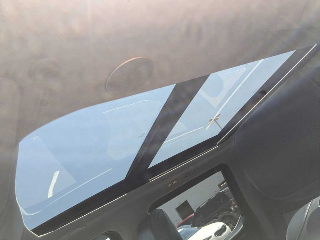 Certified 2022 Ford F150 Limited AWD/4WD image 17