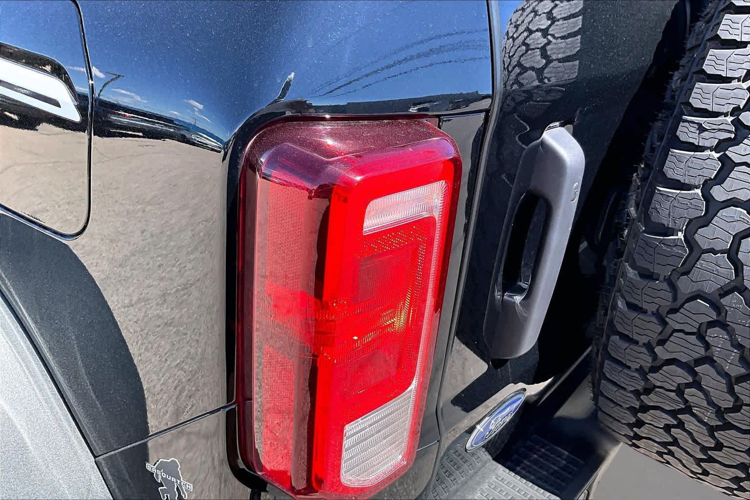 Certified 2025 Ford Bronco Heritage Edition AWD/4WD image 28