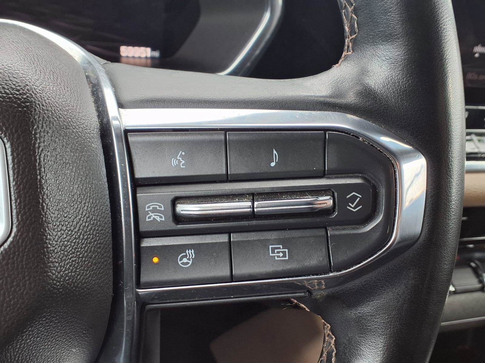 Used 2023 GMC Canyon Denali image 23