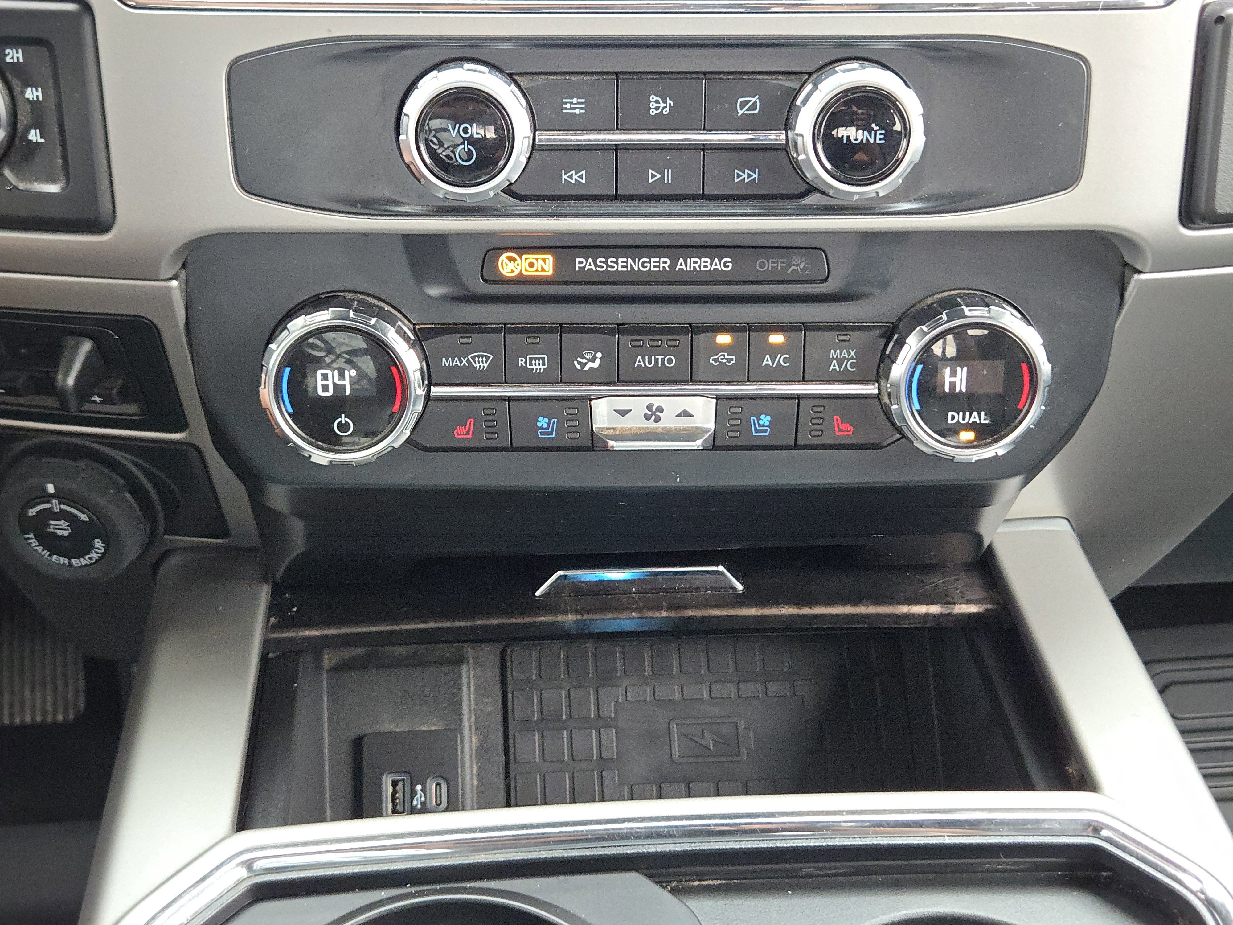 Certified 2022 Ford F250 Lariat w/ Tremor Off-Road Package image 19