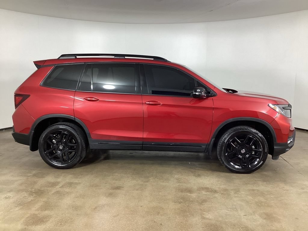 Used 2024 Honda Passport Black Edition image 5
