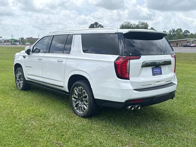 Used 2023 GMC Yukon XL Denali Ultimate AWD/4WD image 5