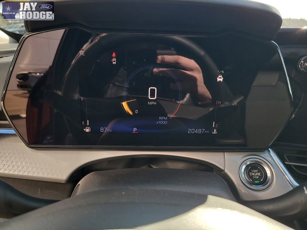 Used 2025 Chevrolet Trax LT w/ LT Convenience Package image 17