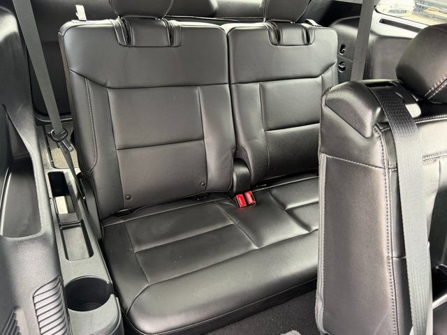 Certified 2022 Ford Explorer XLT w/ Equipment Group 202A AWD/4WD image 34