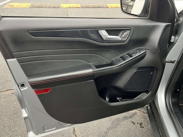 Certified 2023 Ford Escape ST-Line image 11