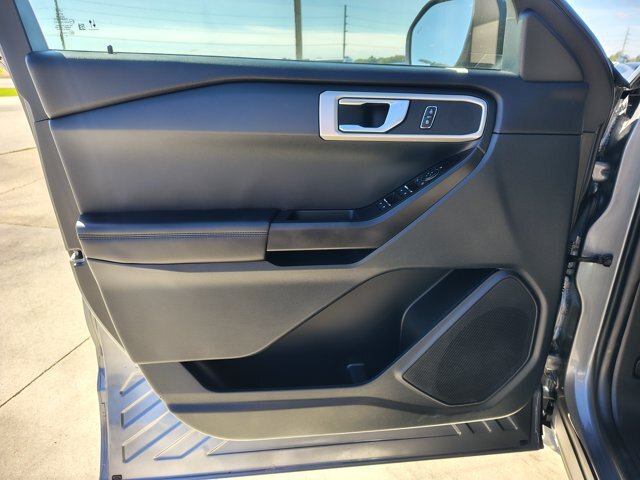 Certified 2021 Ford Explorer 4WD image 9