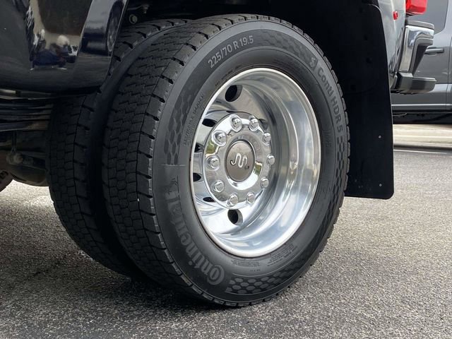 Certified 2025 Ford F450 King Ranch w/ Chrome Package image 11