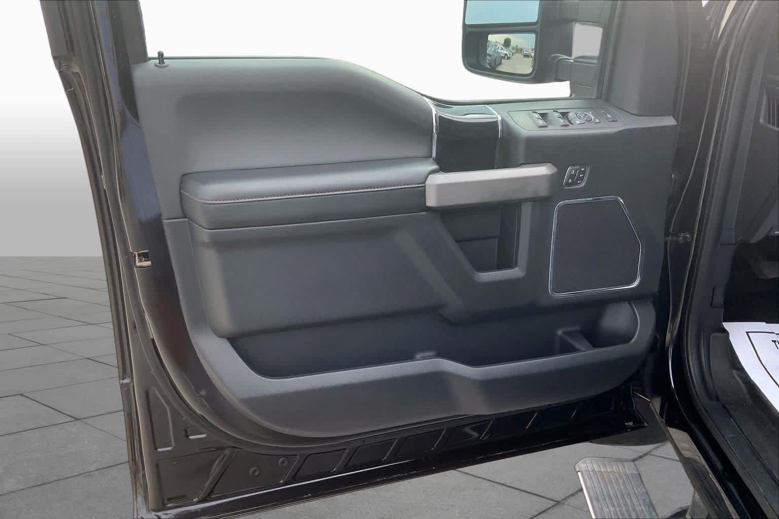 Certified 2021 Ford F350 Platinum AWD/4WD image 22
