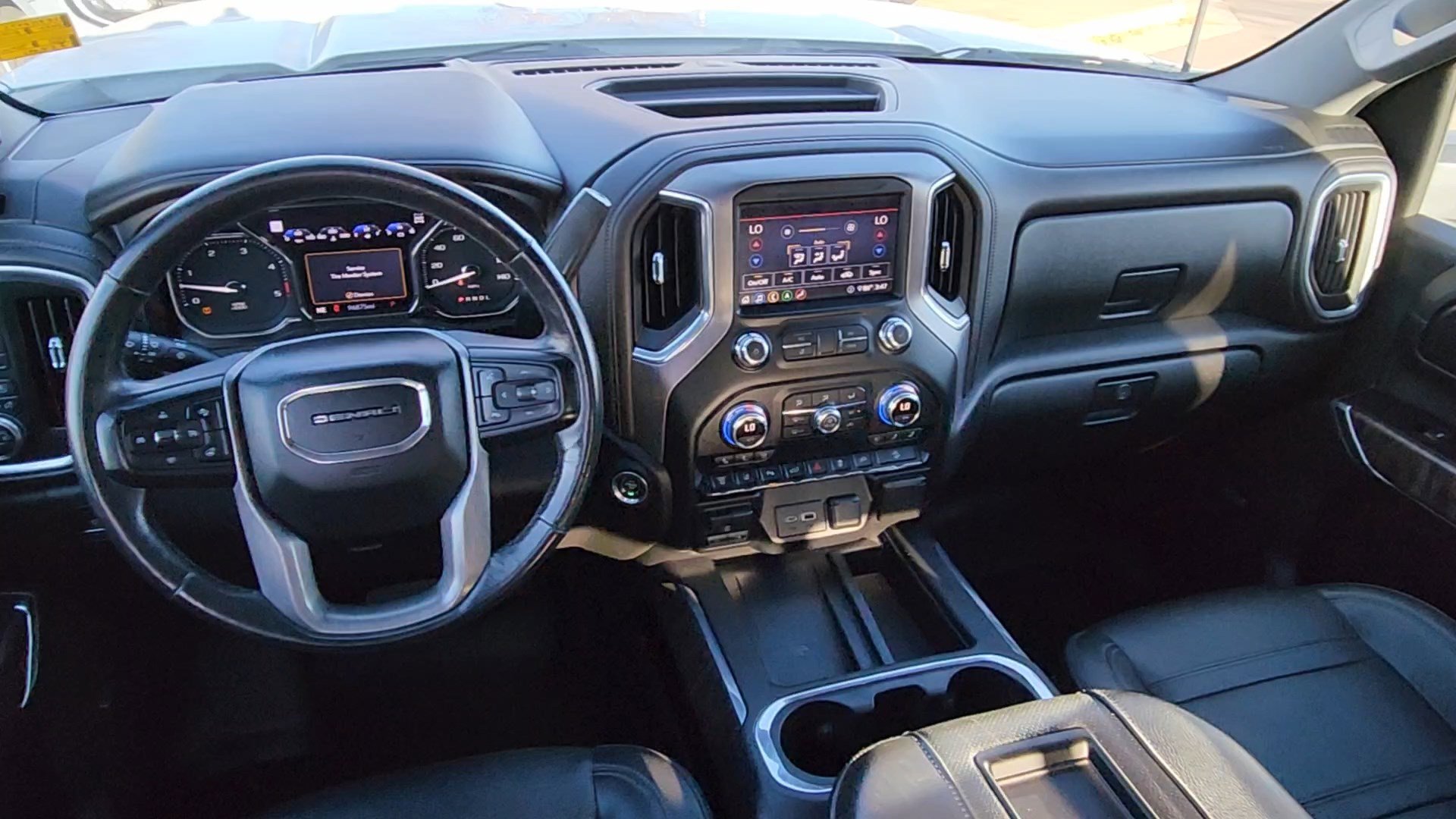 Used 2020 GMC Sierra 3500 Denali w/ Denali Ultimate Package image 16