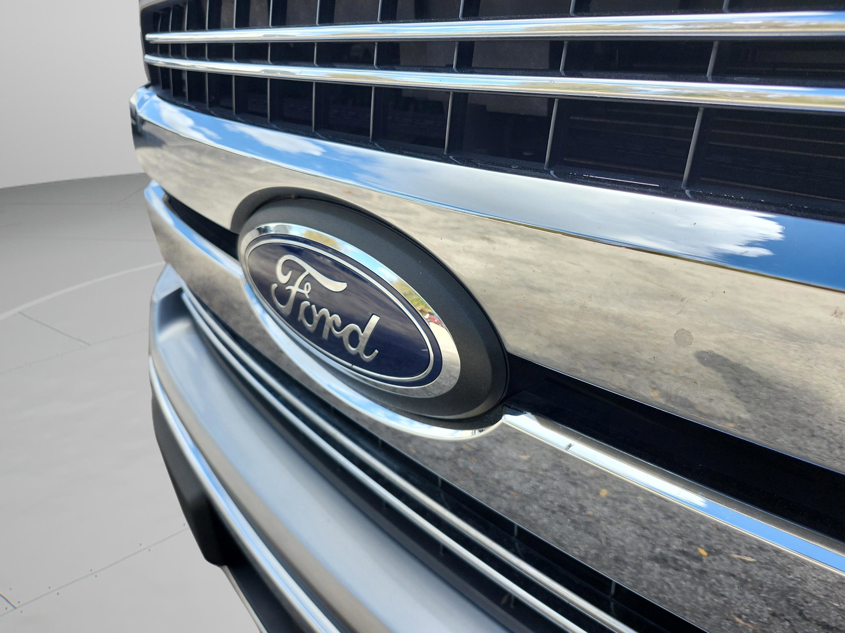 Certified 2020 Ford F150 Lariat image 30
