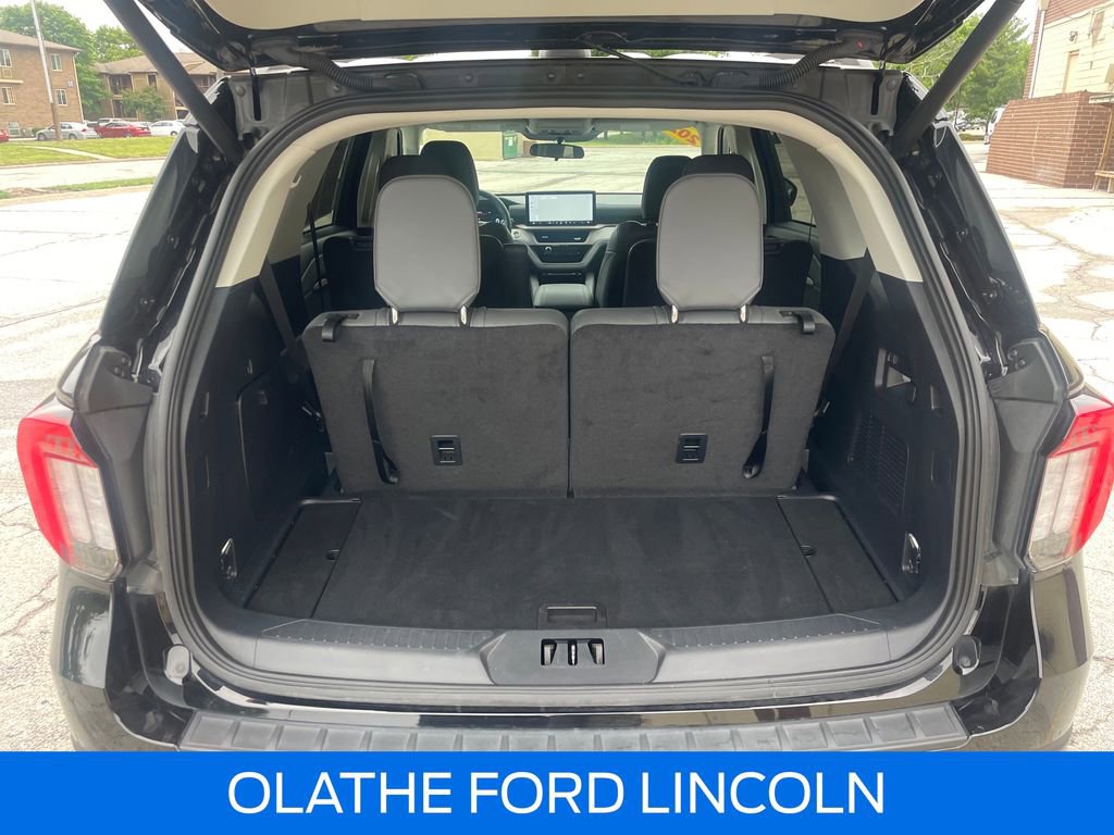Certified 2025 Ford Explorer Active w/ Active Comfort Package AWD/4WD image 31