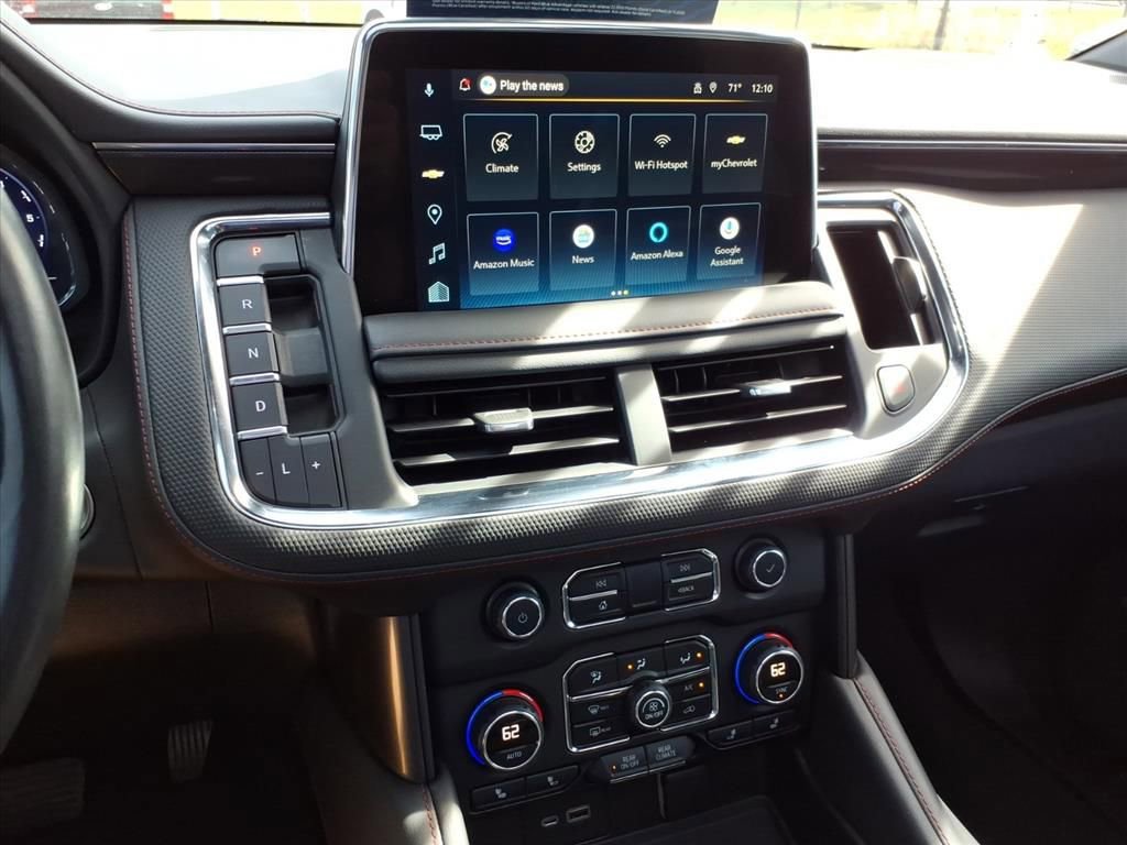 Used 2022 Chevrolet Suburban RST w/ Luxury Package image 18