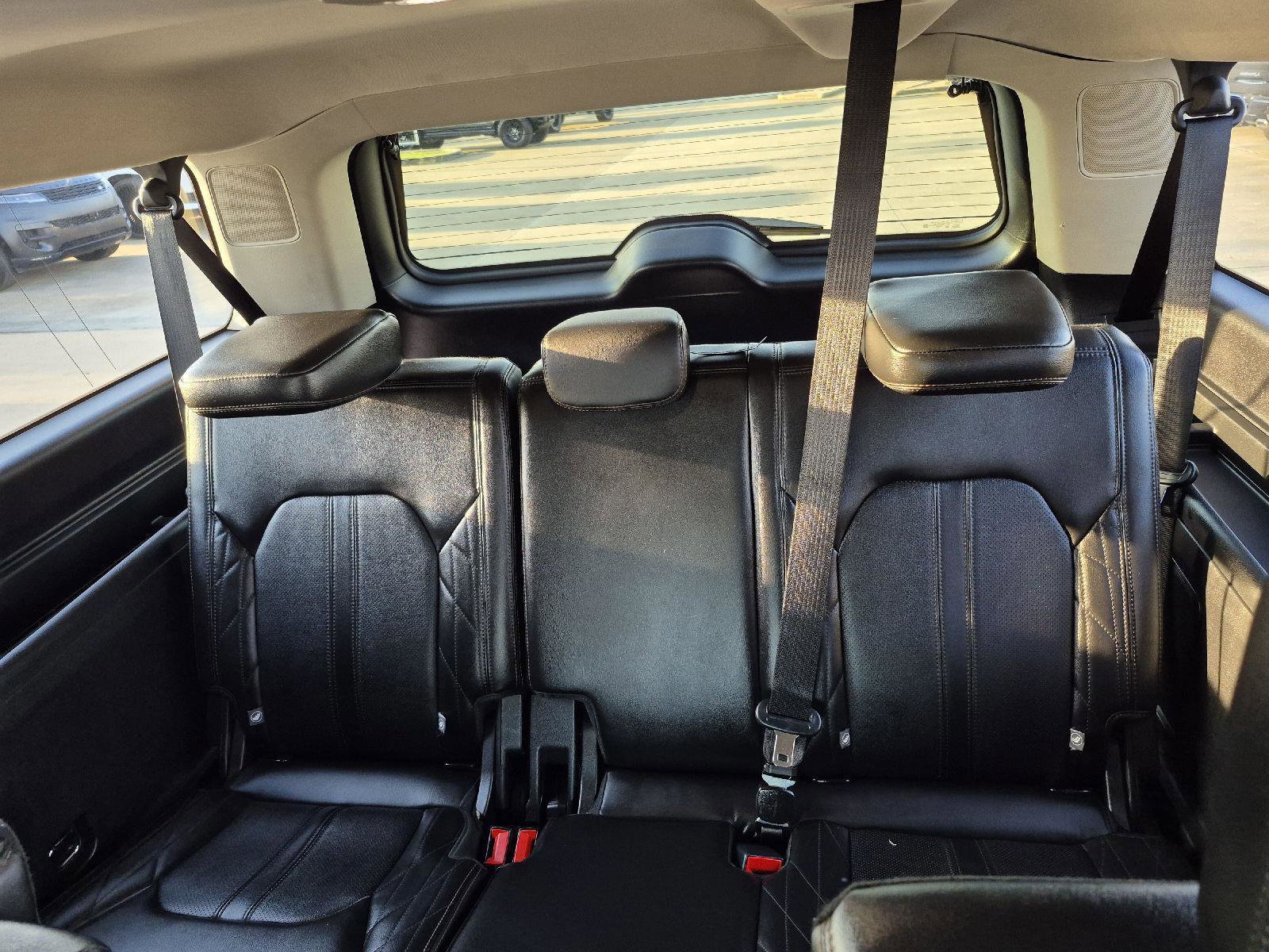 Certified 2018 Ford Expedition Max Platinum image 29