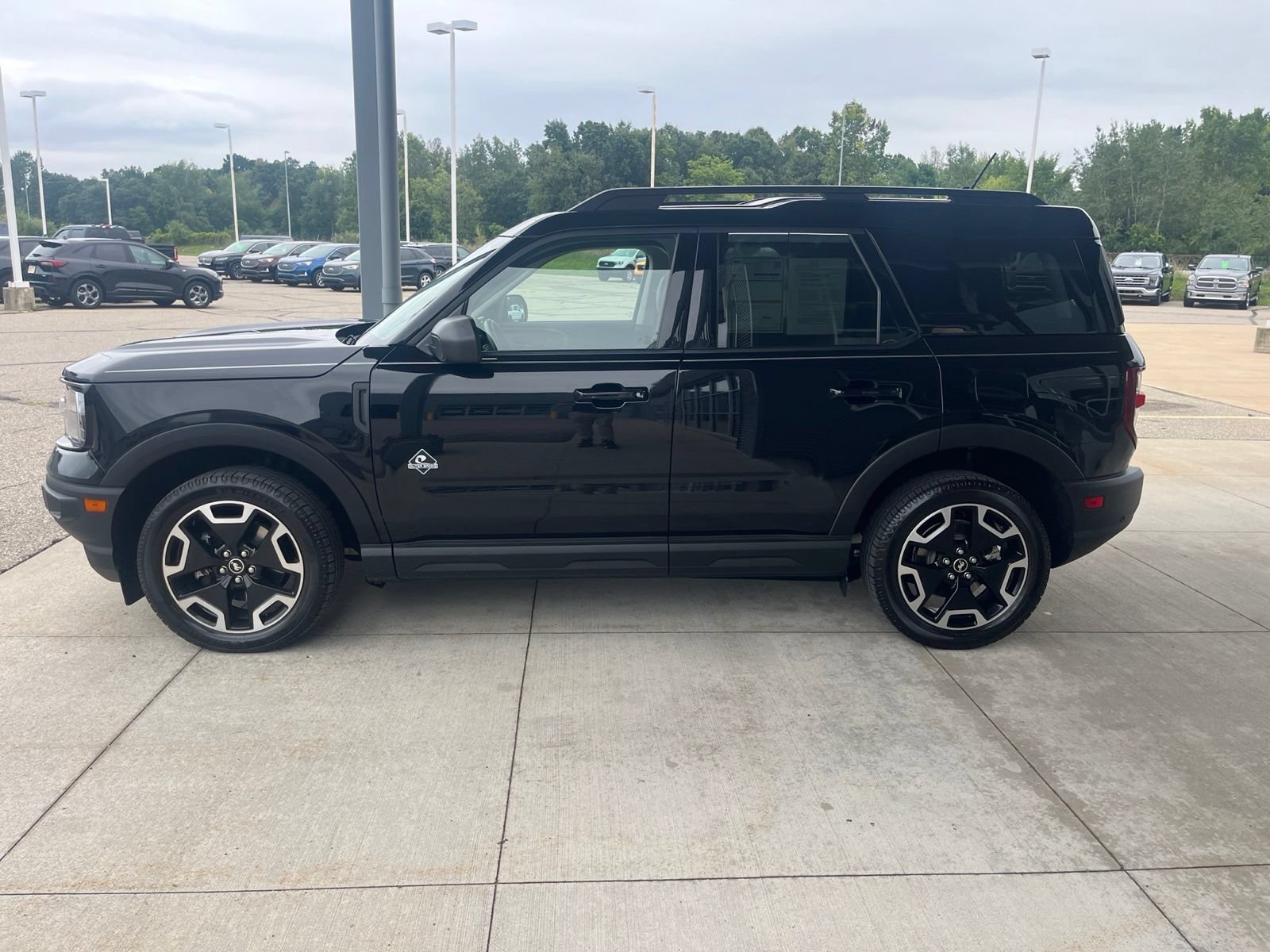 Certified 2021 Ford Bronco Sport Outer Banks AWD/4WD image 2