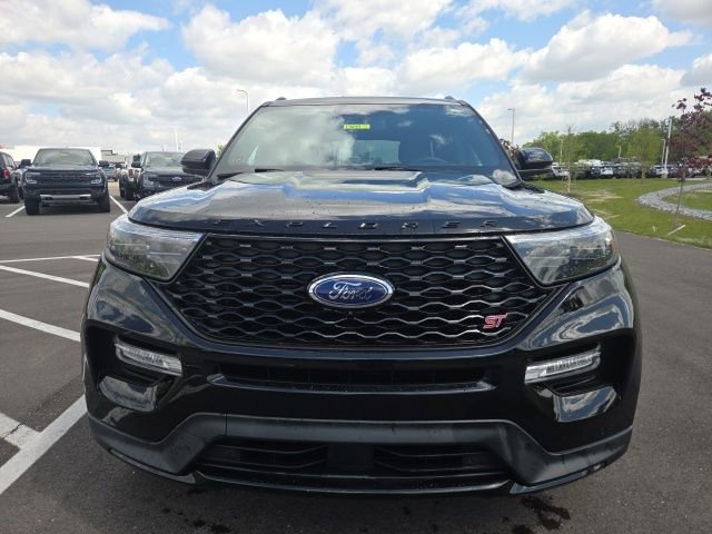 Certified 2023 Ford Explorer ST w/ Equipment Group 401A AWD/4WD image 3