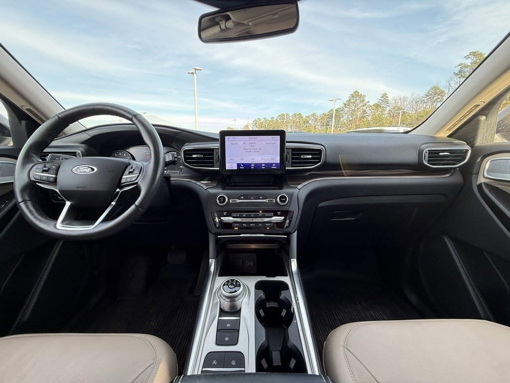 Certified 2020 Ford Explorer Limited w/ Class III Trailer Tow Package image 30