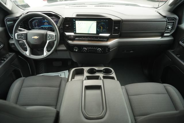 Used 2023 Chevrolet Silverado 1500 LT AWD/4WD image 20