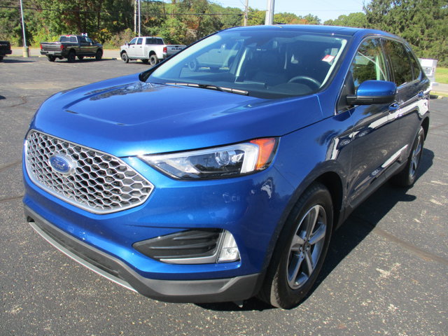 Certified 2024 Ford Edge SEL w/ Convenience Package AWD/4WD image 4