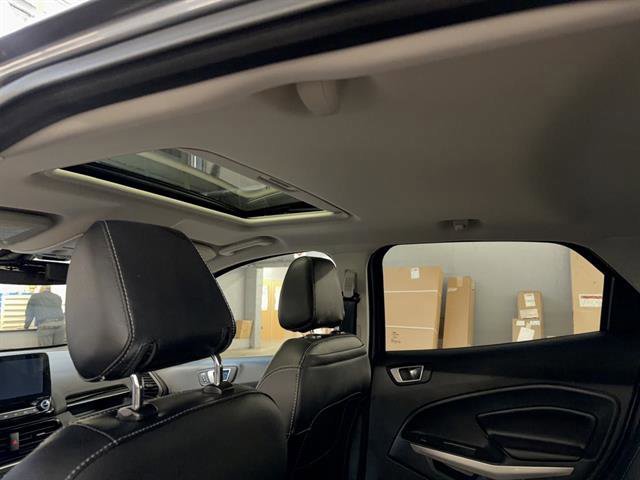 Certified 2022 Ford EcoSport Titanium image 12