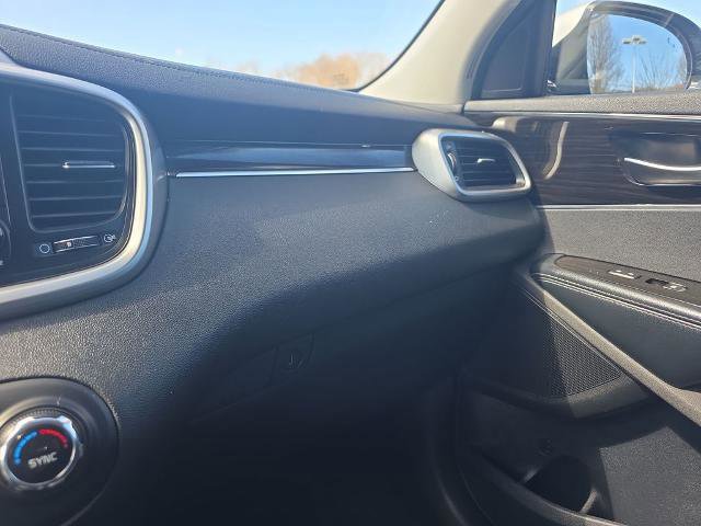 Used 2019 Kia Sorento EX image 29