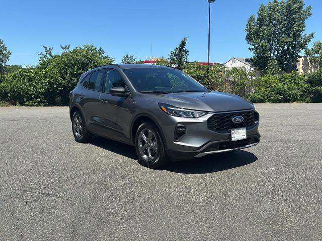 Certified 2025 Ford Escape ST-Line w/ Equipment Group 301A image 7