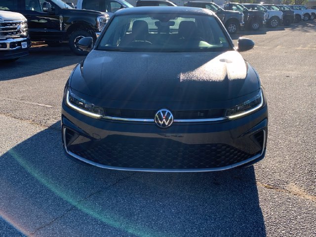 Used 2025 Volkswagen Jetta S FWD image 2