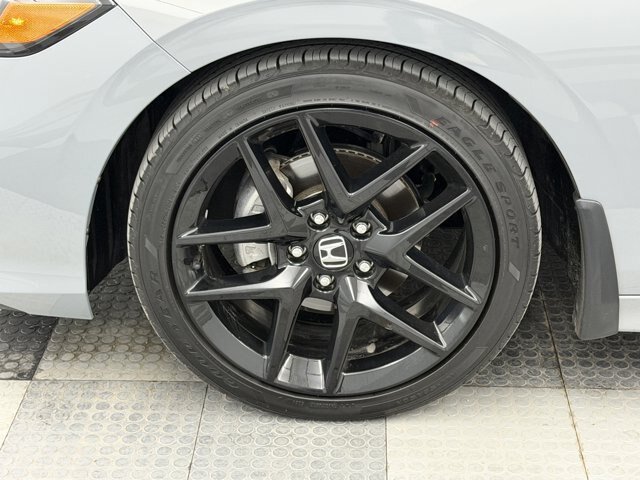Used 2025 Honda Civic Sport image 15