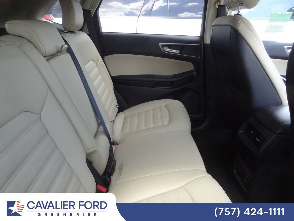 Certified 2022 Ford Edge SEL w/ Convenience Package AWD/4WD image 11