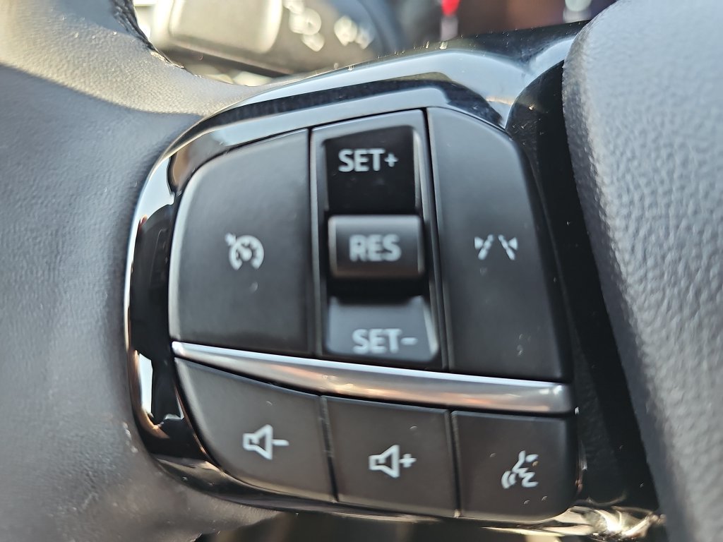 Certified 2024 Ford Escape Active w/ Cold Weather Package FWD image 17