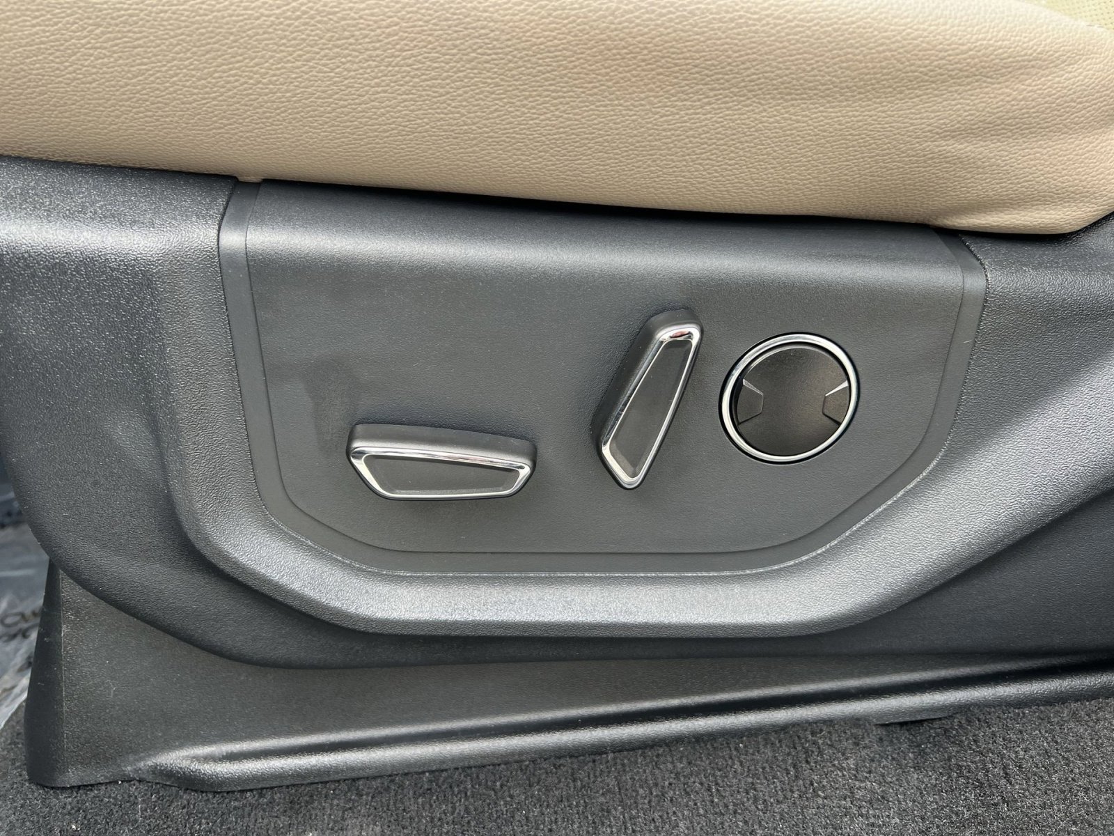 Certified 2024 Ford Expedition Max Limited image 14